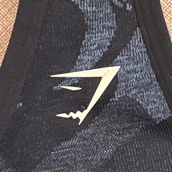 Gymshark Adapt Camo Seamless Racer Back Sports Bra - Savanna | Navy EUC! - Picture 15 of 15